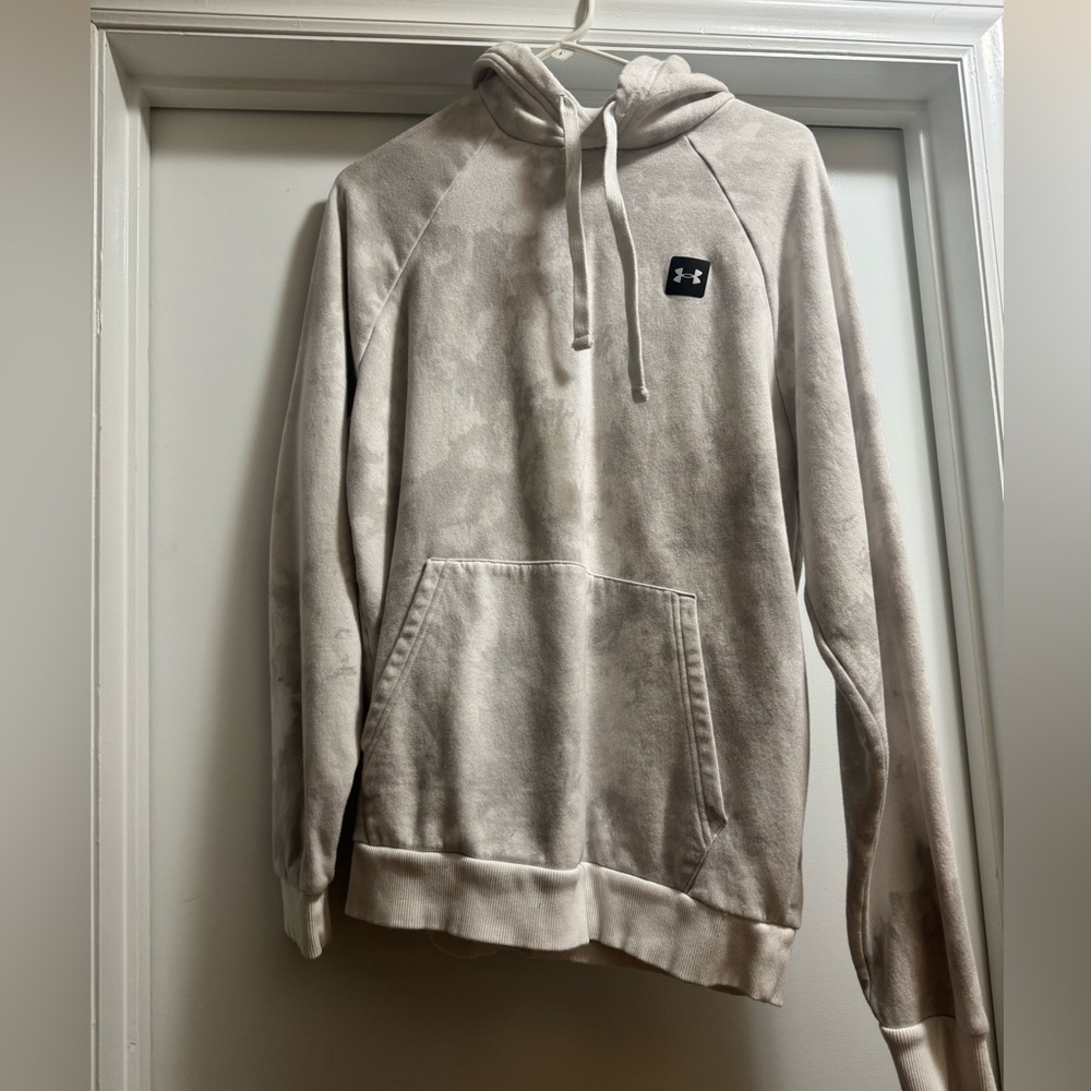 Under Armour Men's White and Gray Camo Hoodie